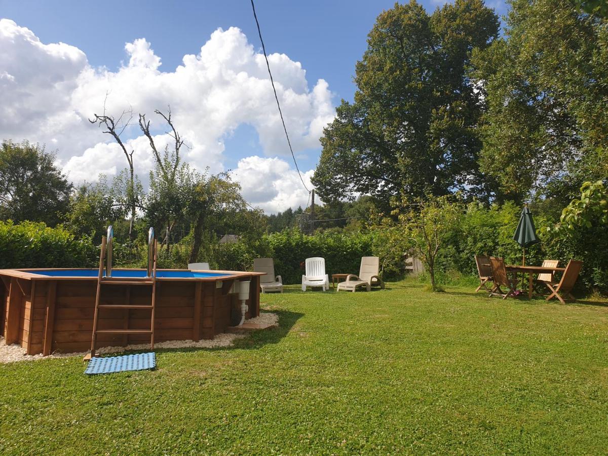 Bay Cottage Gite, Busserolles. Buitenkant foto